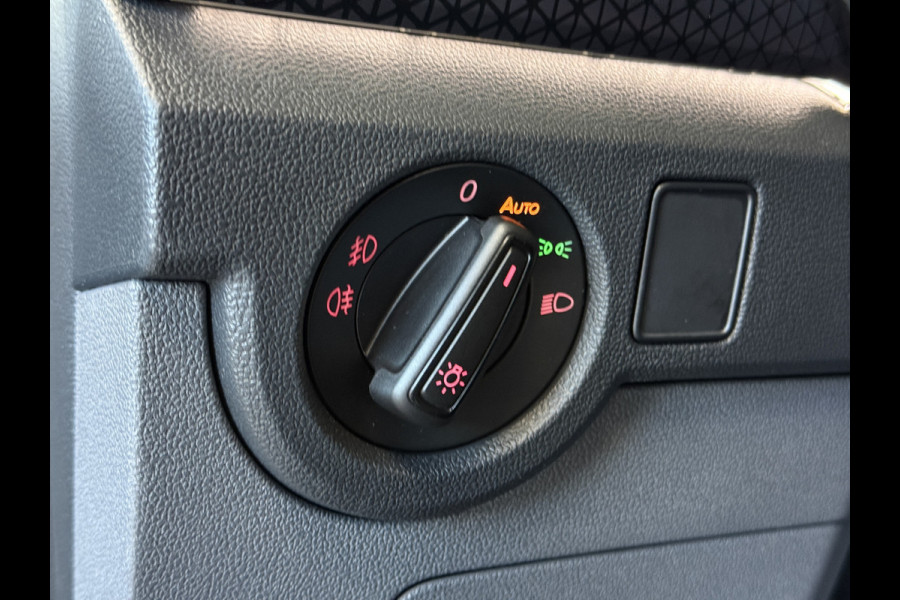 Volkswagen T-Cross 1.0 TSI 115pk DSG Style | Navigatie | Dode hoek | Stoelverwarming | PDC V+A | 100% Volkswagen Onderhouden!