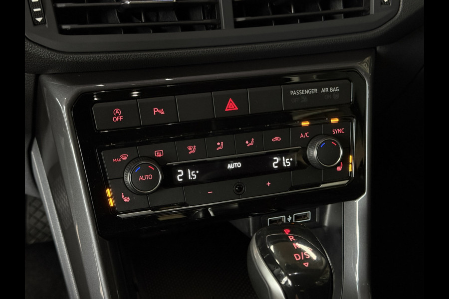 Volkswagen T-Cross 1.0 TSI 115pk DSG Style | Navi | Carplay | 17"| Camera | Led Koplampen | Stoelverwarming | 100% Volkswagen Onderhouden!