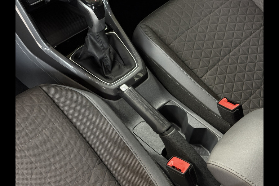 Volkswagen T-Cross 1.0 TSI 115pk DSG Style | Navi | Carplay | 17"| Camera | Led Koplampen | Stoelverwarming | 100% Volkswagen Onderhouden!