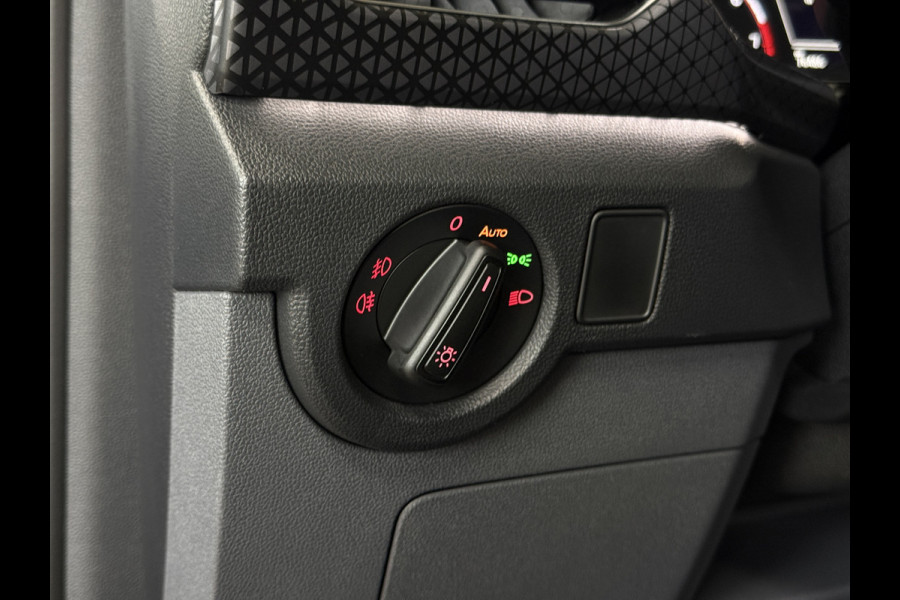 Volkswagen T-Cross 1.0 TSI 115pk DSG Style | Navi | Carplay | 17"| Camera | Led Koplampen | Stoelverwarming | 100% Volkswagen Onderhouden!