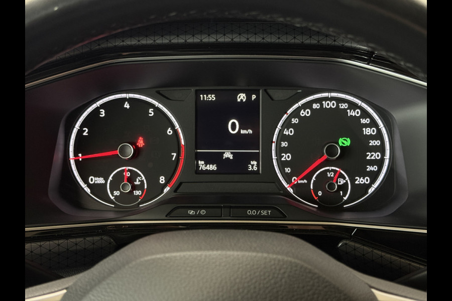 Volkswagen T-Cross 1.0 TSI 115pk DSG Style | Navi | Carplay | 17"| Camera | Led Koplampen | Stoelverwarming | 100% Volkswagen Onderhouden!