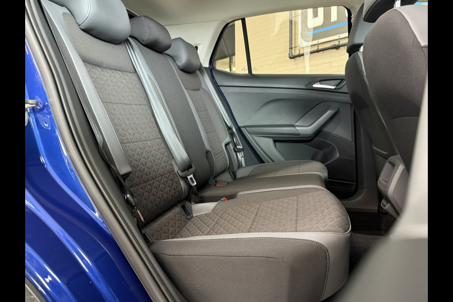Volkswagen T-Cross 1.0 TSI 115pk DSG Style | Navi | Carplay | 17"| Camera | Led Koplampen | Stoelverwarming | 100% Volkswagen Onderhouden!