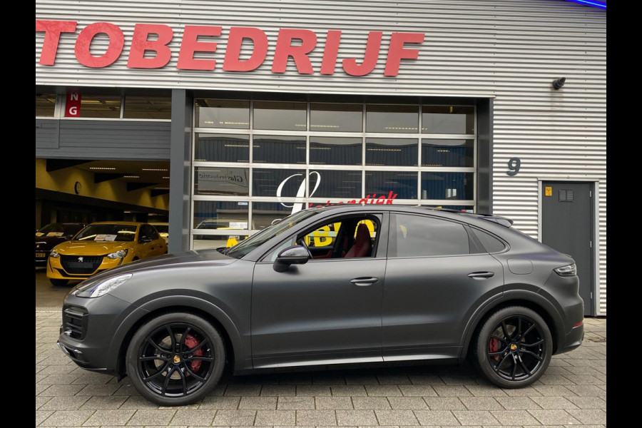 Porsche Cayenne Coupé 3.0 E-Hybrid 463PK - Matt Zwart I Panorama dak I Leer I Navigatie en nog veel Meer...