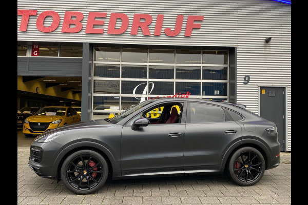 Porsche Cayenne Coupé 3.0 E-Hybrid 463PK - Matt Zwart I Panorama dak I Leer I Navigatie en nog veel Meer...