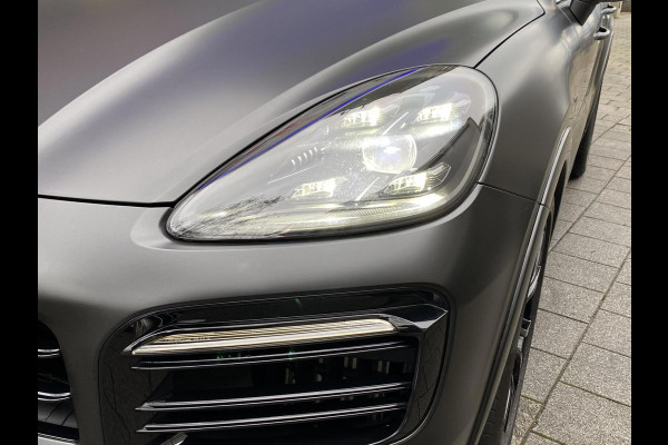 Porsche Cayenne Coupé 3.0 E-Hybrid 463PK - Matt Zwart I Panorama dak I Leer I Navigatie en nog veel Meer...