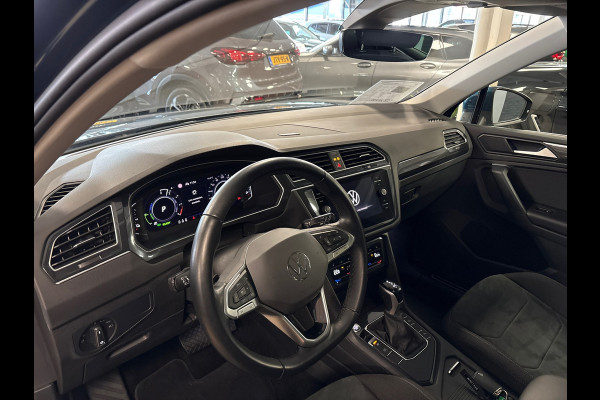 Volkswagen Tiguan 1.4 TSI eHybrid,Business+,navi,camera,apple carplay,stoelverw.IQ light