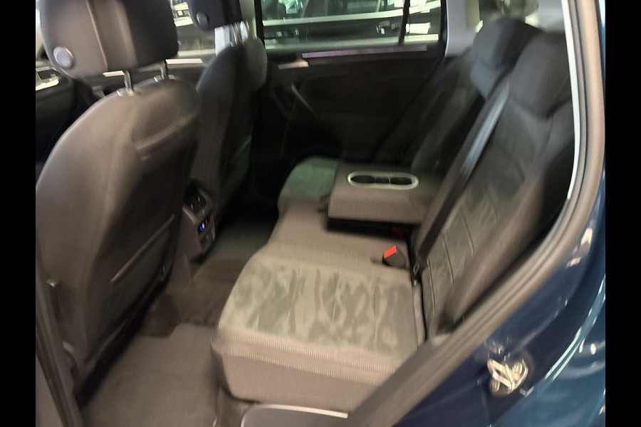 Volkswagen Tiguan 1.4 TSI eHybrid,Business+,navi,camera,apple carplay,stoelverw.IQ light