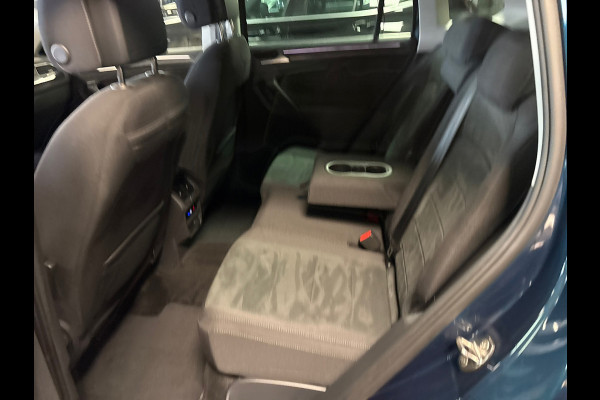 Volkswagen Tiguan 1.4 TSI eHybrid,Business+,navi,camera,apple carplay,stoelverw.IQ light