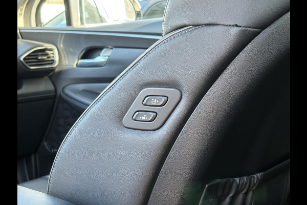 Hyundai Santa Fe 1.6 T-GDI PHEV Premium Sky 7p. | Afneembare trekhaak | Panoramadak | Stoelverwarming | Adaptive cruise control | Camera | KRELL