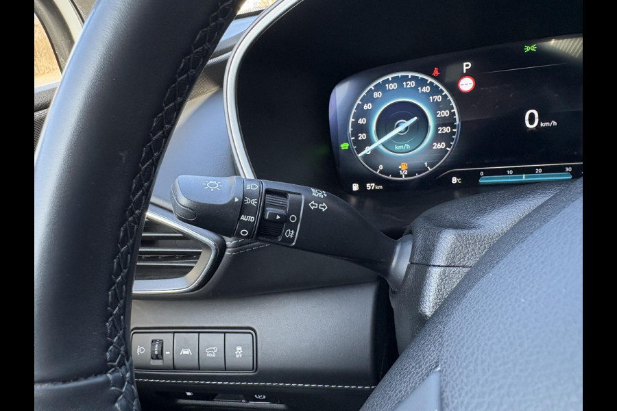 Hyundai Santa Fe 1.6 T-GDI PHEV Premium Sky 7p. | Afneembare trekhaak | Panoramadak | Stoelverwarming | Adaptive cruise control | Camera | KRELL