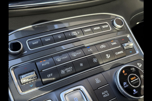Hyundai Santa Fe 1.6 T-GDI PHEV Premium Sky 7p. | Afneembare trekhaak | Panoramadak | Stoelverwarming | Adaptive cruise control | Camera | KRELL