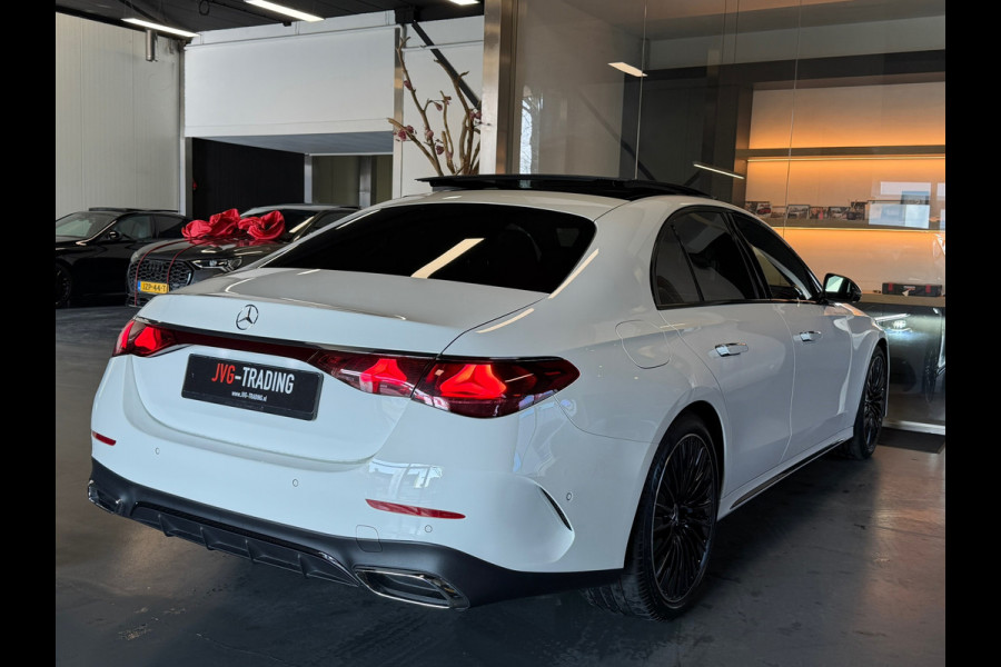 Mercedes-Benz E-Klasse 200 AMG Night Edition 2024 garantie Panorama Sfeerverl.