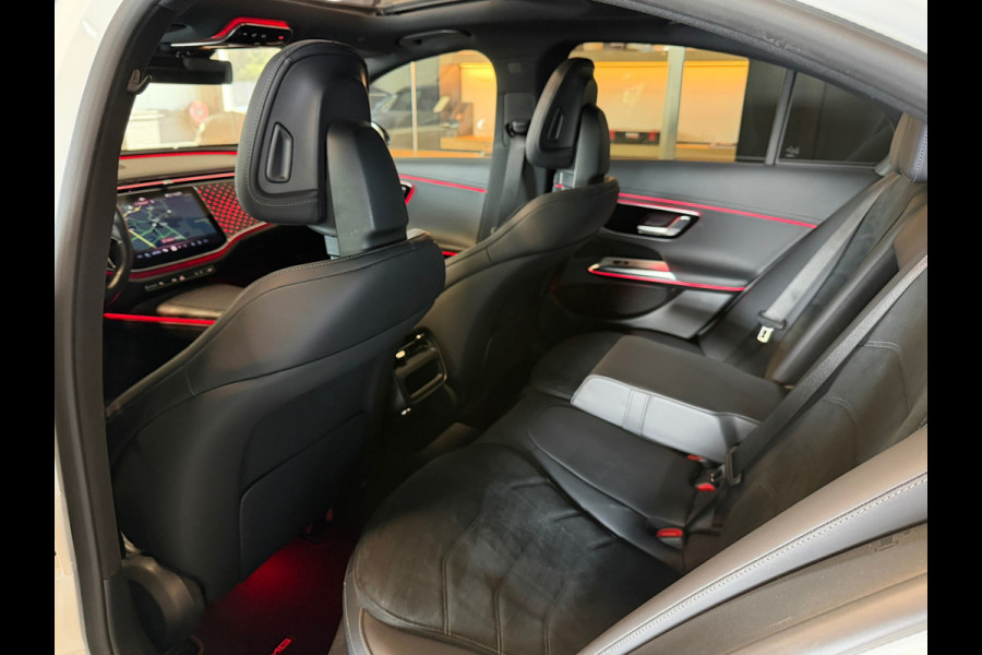 Mercedes-Benz E-Klasse 200 AMG Night Edition 2024 garantie Panorama Sfeerverl.