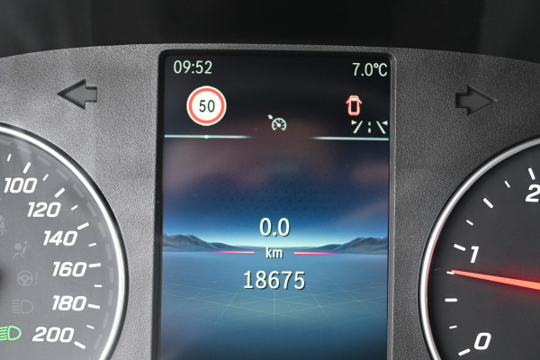 Mercedes-Benz Sprinter 317 CDI L2H2 Pro Geveerde stoel, Navigatie met camera