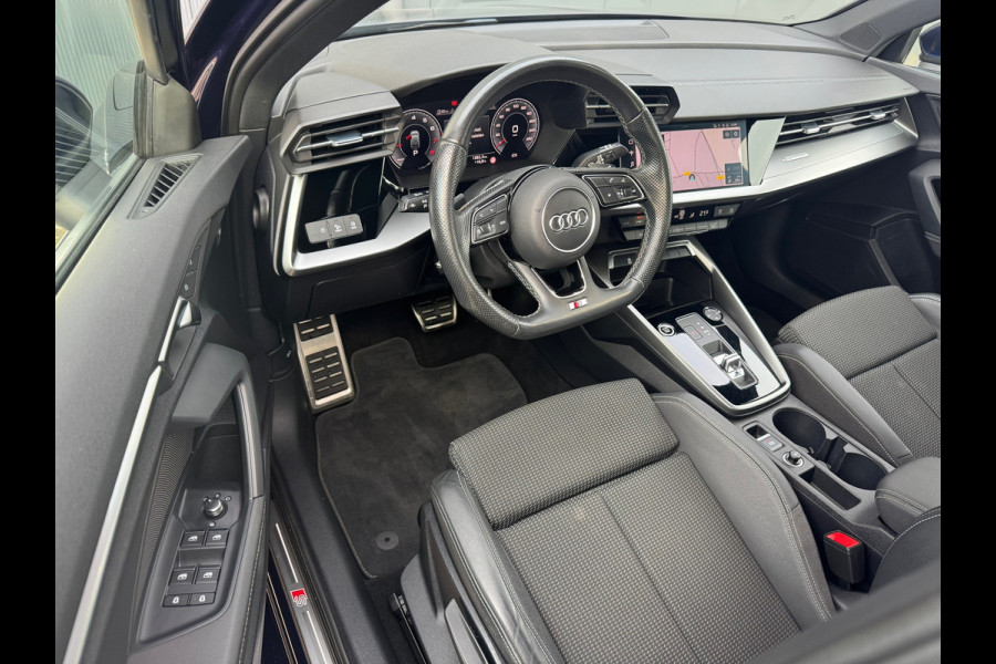 Audi A3 Sportback 30 TFSI S-line edition * Navigatie * Parkeersensoren * Audi Sound *