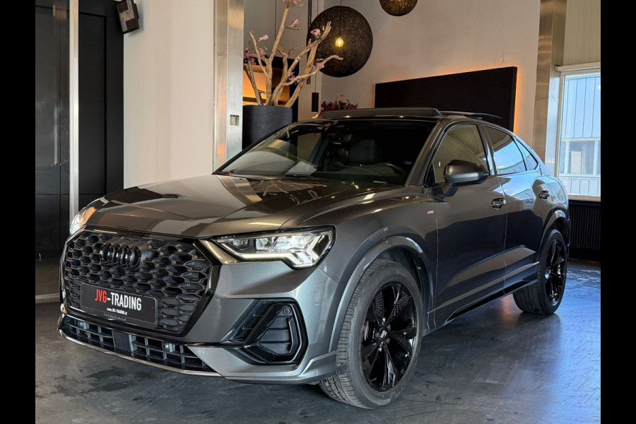 Audi Q3 Sportback 35 TFSI S line Panorama Camera Keyless Leder