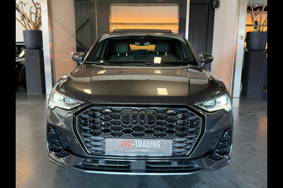 Audi Q3 Sportback 35 TFSI S line Panorama Camera Keyless Leder