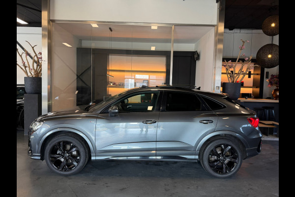 Audi Q3 Sportback 35 TFSI S line Panorama Camera Keyless Leder