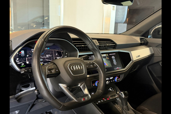 Audi Q3 Sportback 35 TFSI S line Panorama Camera Keyless Leder