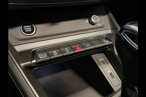 Audi Q3 Sportback 35 TFSI S line Panorama Camera Keyless Leder