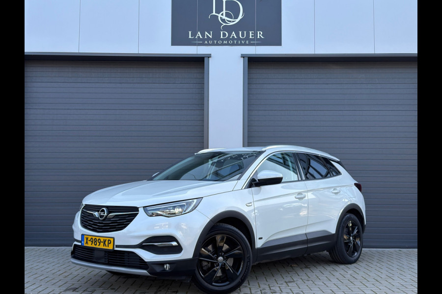 Opel Grandland X 1.6 Turbo Hybrid Elegance /Camera / Carplay