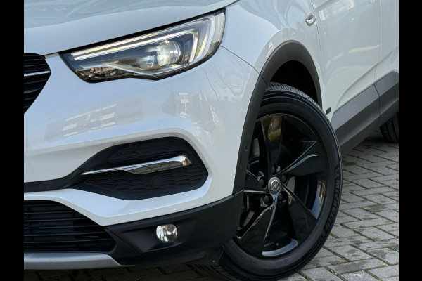 Opel Grandland X 1.6 Turbo Hybrid Elegance /Camera / Carplay
