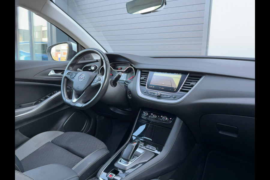 Opel Grandland X 1.6 Turbo Hybrid Elegance /Camera / Carplay