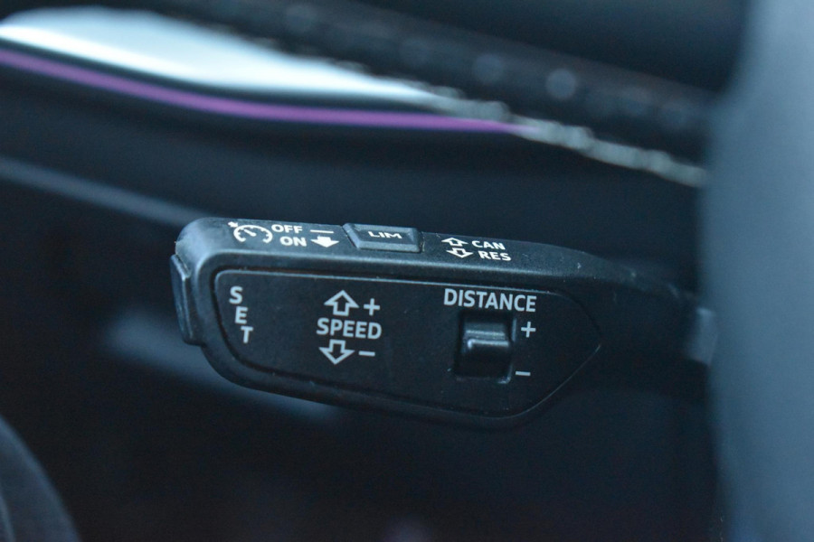 Audi A3 Sportback 35 TFSI S edition 3x S-Line Lane ACC B&O Camera Keyless