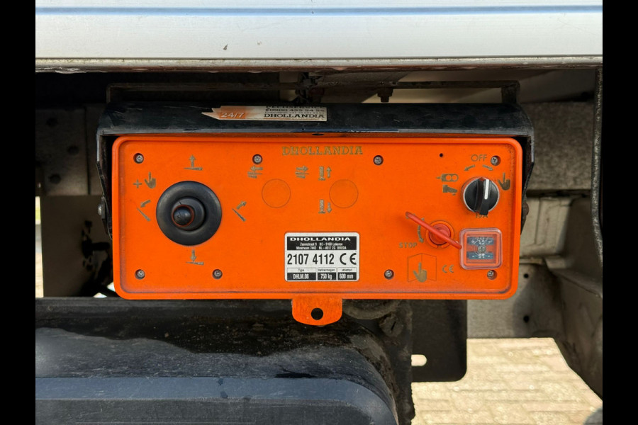 Volkswagen Crafter 35 2.0 TDI L3 Bakwagen Laadklep 140pk Zijdeur Navi Airco Lat om Lat