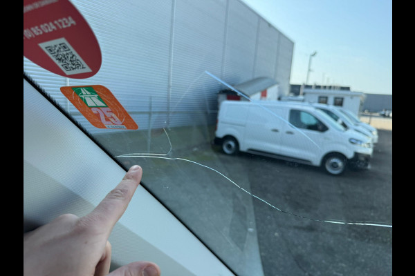 Volkswagen Crafter 35 2.0 TDI L3 Bakwagen Laadklep 140pk Zijdeur Navi Airco Lat om Lat