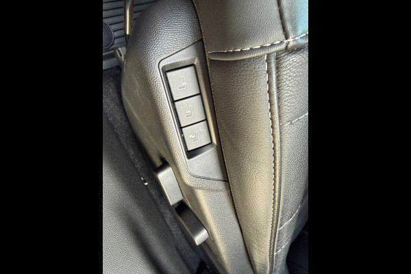 Citroën C4 1.2 Puretech Shine | Leder | 360 camera | Massage | Pano | Stoelverwarming