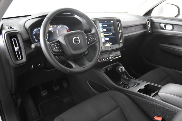 Volvo XC40 1.5 T2 Momentum *1ste Eigenaar*Navigatie*Parkassist*Trekhaak*