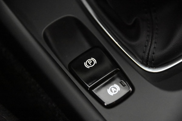 Volvo XC40 1.5 T2 Momentum *1ste Eigenaar*Navigatie*Parkassist*Trekhaak*