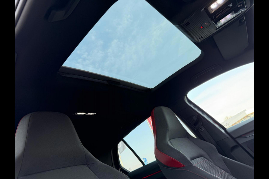 Volkswagen Golf 2.0 TSI GTI Panorama | Keyless | Stoel verw | Cruise controle