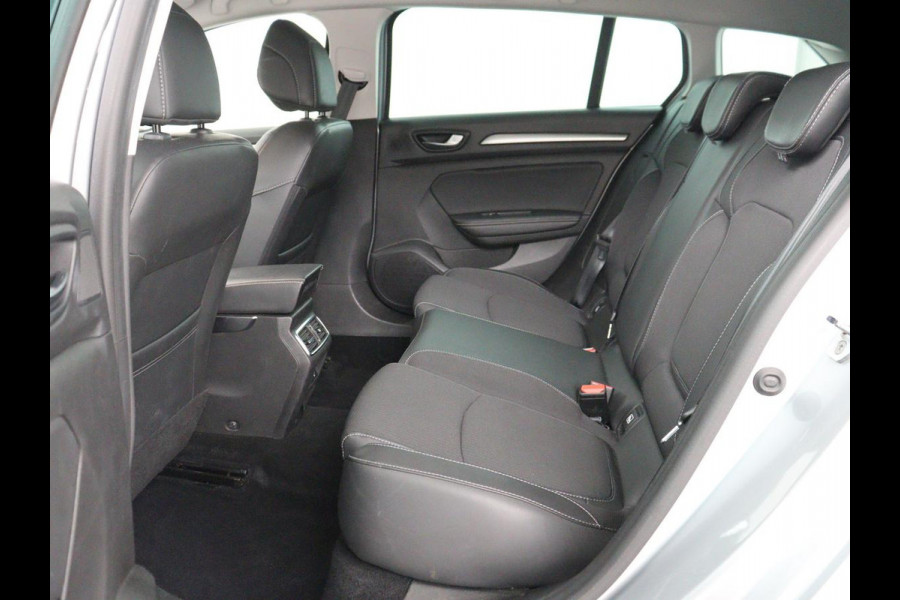 Renault Mégane 1.3 TCe Intens | Trekhaak | Carplay | Keyless | Navigatie | Full LED | Climate control | Parkeerhulp | Bluetooth | Cruise control