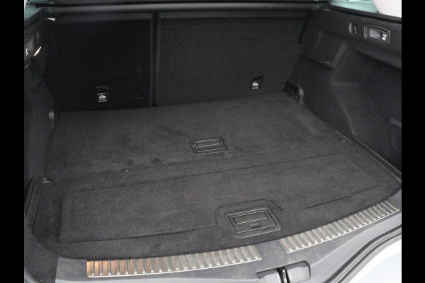 Renault Mégane 1.3 TCe Intens | Trekhaak | Carplay | Keyless | Navigatie | Full LED | Climate control | Parkeerhulp | Bluetooth | Cruise control