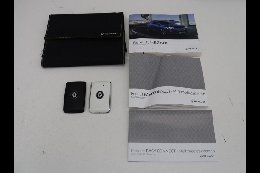 Renault Mégane 1.3 TCe Intens | Trekhaak | Carplay | Keyless | Navigatie | Full LED | Climate control | Parkeerhulp | Bluetooth | Cruise control