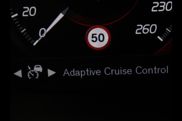 Volvo V60 2.0 B4 R-Design | Stoelverwarming | Adaptive cruise | Carplay | Camera | Keyless | Navigatie | Half leder | Full LED | Parkeerhulp | Climate control