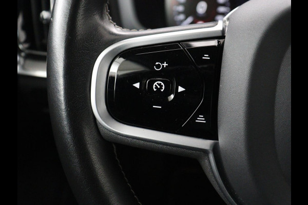 Volvo V60 2.0 B4 R-Design | Stoelverwarming | Adaptive cruise | Carplay | Camera | Keyless | Navigatie | Half leder | Full LED | Parkeerhulp | Climate control