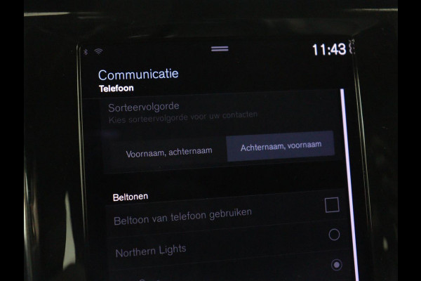Volvo V60 2.0 B4 R-Design | Stoelverwarming | Adaptive cruise | Carplay | Camera | Keyless | Navigatie | Half leder | Full LED | Parkeerhulp | Climate control