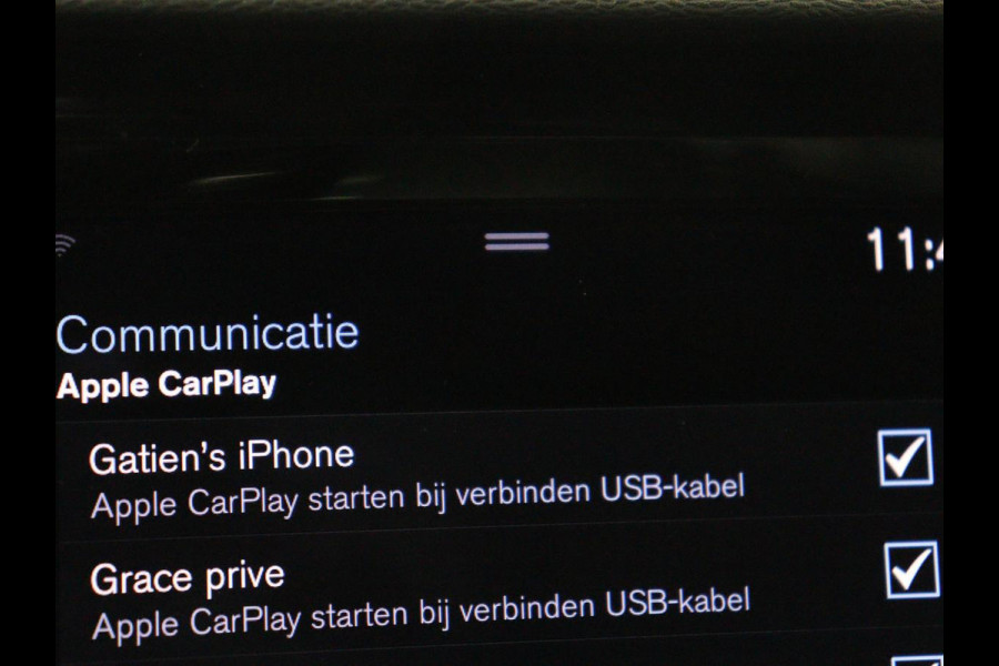 Volvo V60 2.0 B4 R-Design | Stoelverwarming | Adaptive cruise | Carplay | Camera | Keyless | Navigatie | Half leder | Full LED | Parkeerhulp | Climate control