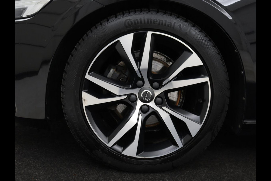 Volvo V60 2.0 B4 R-Design | Stoelverwarming | Adaptive cruise | Carplay | Camera | Keyless | Navigatie | Half leder | Full LED | Parkeerhulp | Climate control