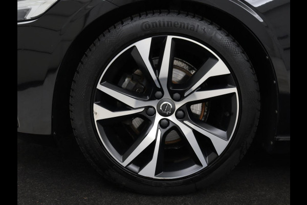 Volvo V60 2.0 B4 R-Design | Stoelverwarming | Adaptive cruise | Carplay | Camera | Keyless | Navigatie | Half leder | Full LED | Parkeerhulp | Climate control