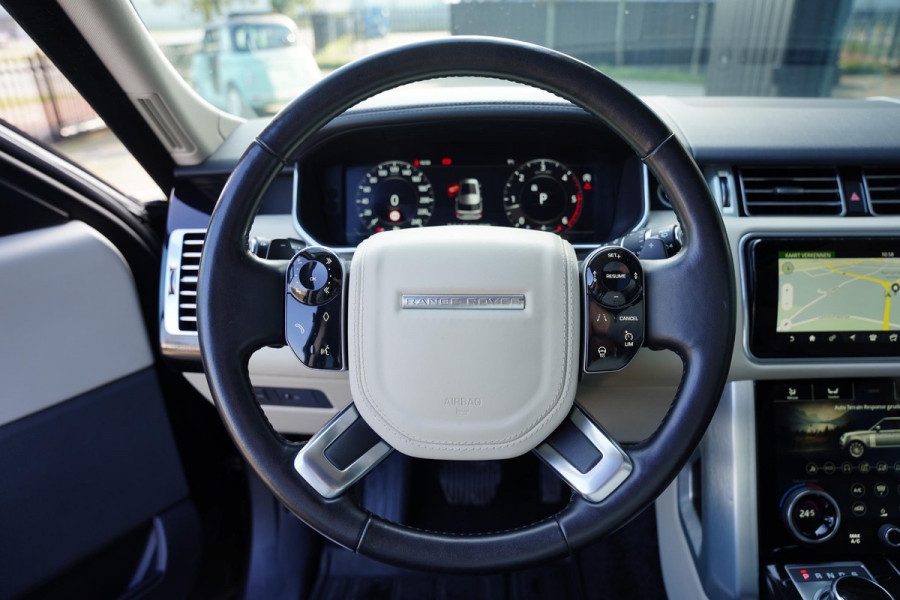 Land Rover Range Rover 3.0 SDV6 HSE Panoramadak / Meridian / Elek. Trekhaak