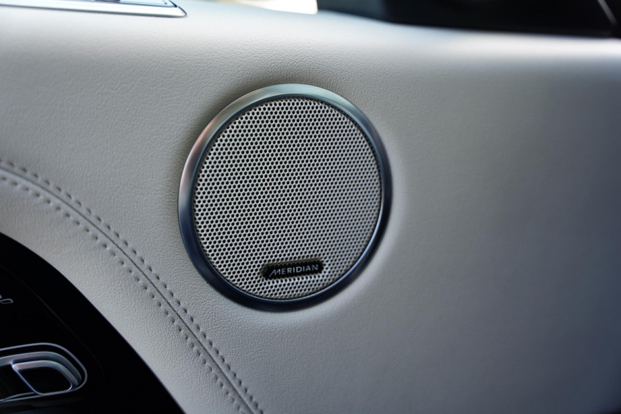 Land Rover Range Rover 3.0 SDV6 HSE Panoramadak / Meridian / Elek. Trekhaak