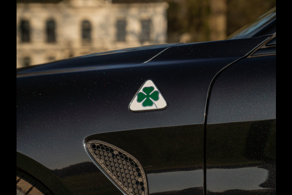 Alfa Romeo Giulia 2.9 V6 Quadrifoglio | Carbon stoelen | Akrapovic | Harman/Kardon