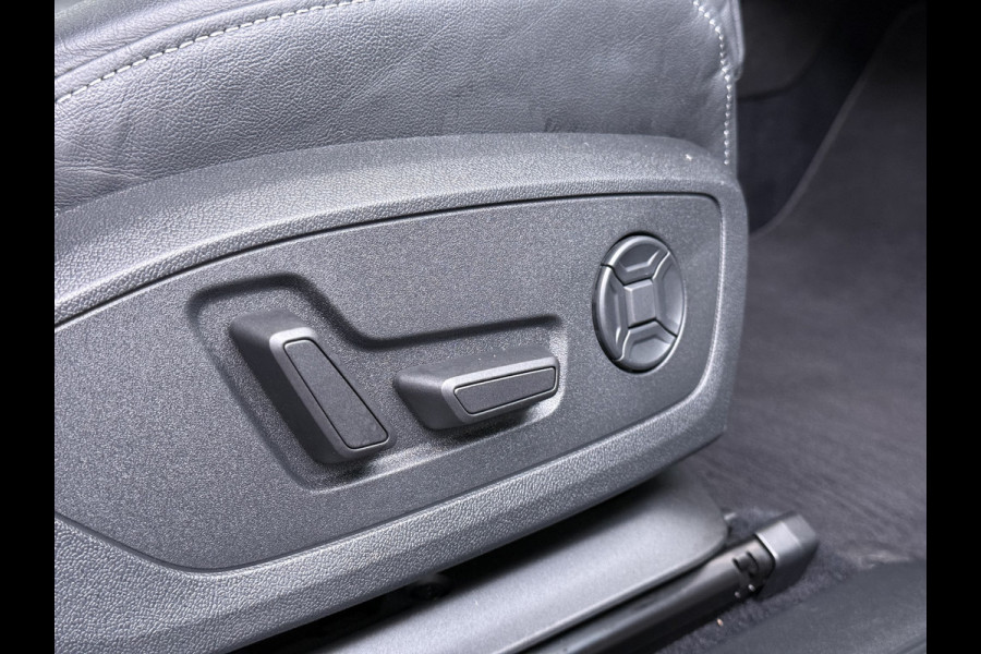 Audi Q4 e-tron 50 Quattro 300pk BOMVOL 82kWh SOH 95% Leer Warmtepomp SONOS®-Hifi Navi Camera Adap.Cruise Elek.Stoelen+Memory+Verwarming Apple C Launch Ed. Advanced Plus DAB Matrix LED Lmv  € 76.000 nieuw 1e Eigenaar Origineel Nederlandse Auto Dealeronderhouden