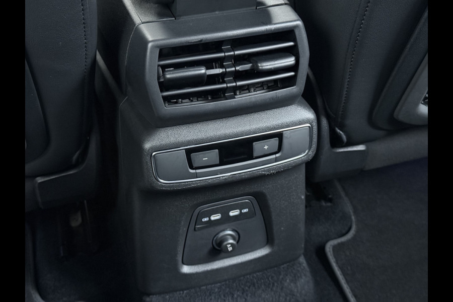 Audi Q4 e-tron 50 Quattro 300pk BOMVOL 82kWh SOH 95% Leer Warmtepomp SONOS®-Hifi Navi Camera Adap.Cruise Elek.Stoelen+Memory+Verwarming Apple C Launch Ed. Advanced Plus DAB Matrix LED Lmv  € 76.000 nieuw 1e Eigenaar Origineel Nederlandse Auto Dealeronderhouden