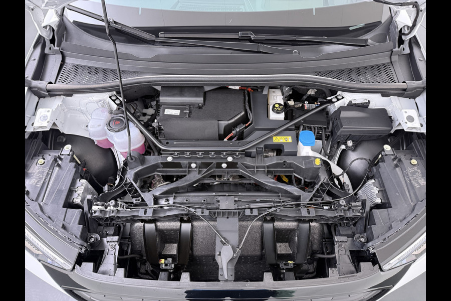 Audi Q4 e-tron 50 Quattro 300pk BOMVOL 82kWh SOH 95% Leer Warmtepomp SONOS®-Hifi Navi Camera Adap.Cruise Elek.Stoelen+Memory+Verwarming Apple C Launch Ed. Advanced Plus DAB Matrix LED Lmv  € 76.000 nieuw 1e Eigenaar Origineel Nederlandse Auto Dealeronderhouden