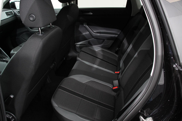 Volkswagen Polo 1.0 TSI DSG Style | Navigatie | Apple Carplay/Android Auto | Camera | Climate Control | Led | Lichtmetalen Velgen | Extra getint glas